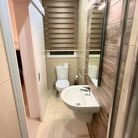 Modern Family Retreat In St Julians Apartament *