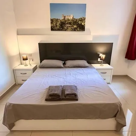 Modern Family Retreat In St Julians Apartament St. Julian's